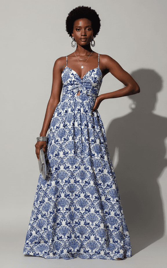 साइड स्प्लिट के साथ इवनिंग रिज़ॉर्ट वियर के लिए ब्लैक स्ट्रैपलेस ट्रॉपिकल प्रिंट हाई-लो मैक्सी ड्रेस